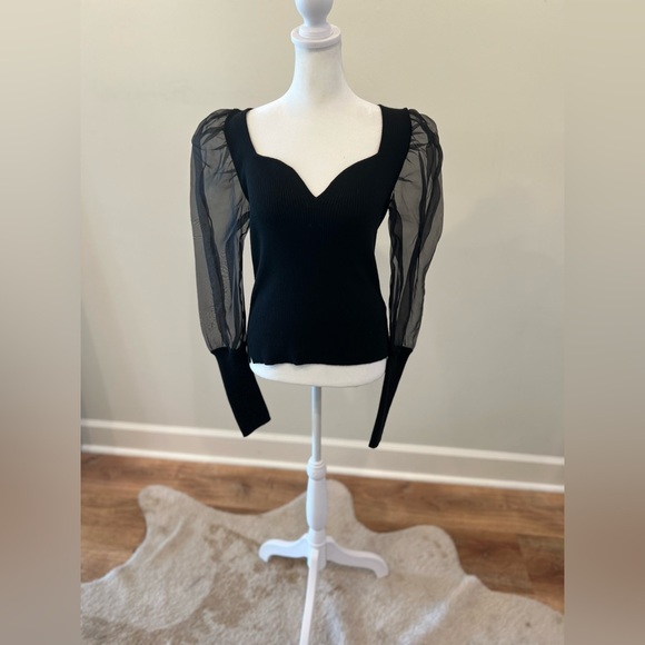 •Veronica Beard •Finian Puff Sleeve Sweetheart Top •Worn Once •Size: Small - Picture 5 of 10